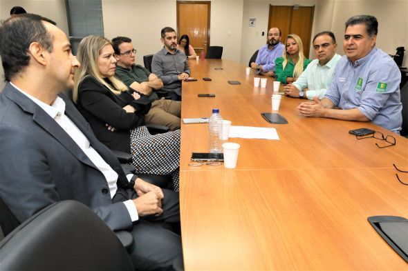 Prefeitura de Cuiab | Prefeito Emanuel Pinheiro apresenta projeto do novo Mercado Municipal Miguel Sutil para o Ministrio Pblico