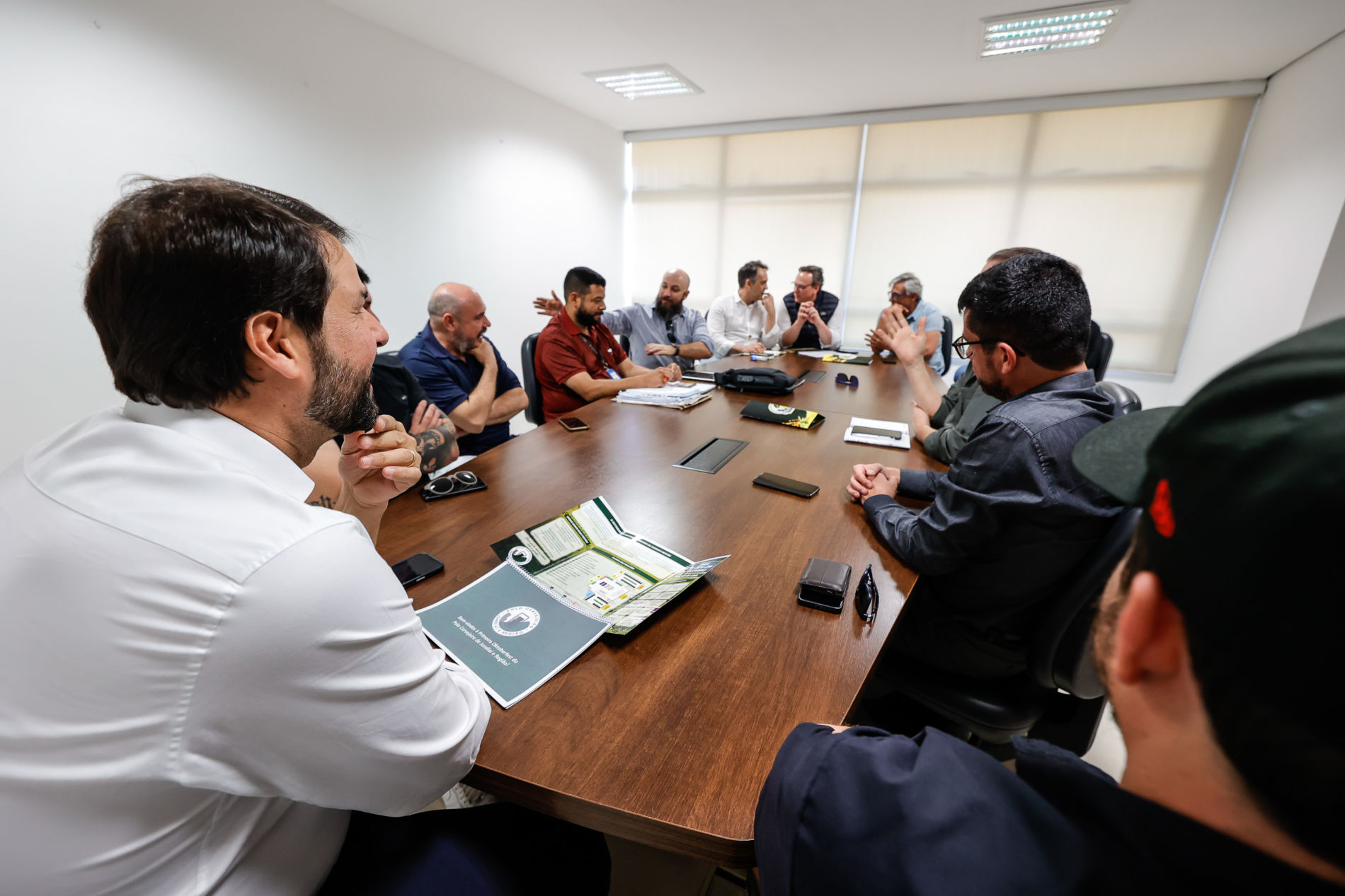 Prefeitura recebe produtores de cerveja para organização da 1ª Oktoberfest
