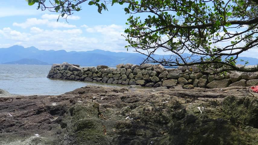 Prefeitura tomba Molhe Imperial de Pedra, na praia de Sepetiba - Prefeitura da Cidade do Rio de Janeiro