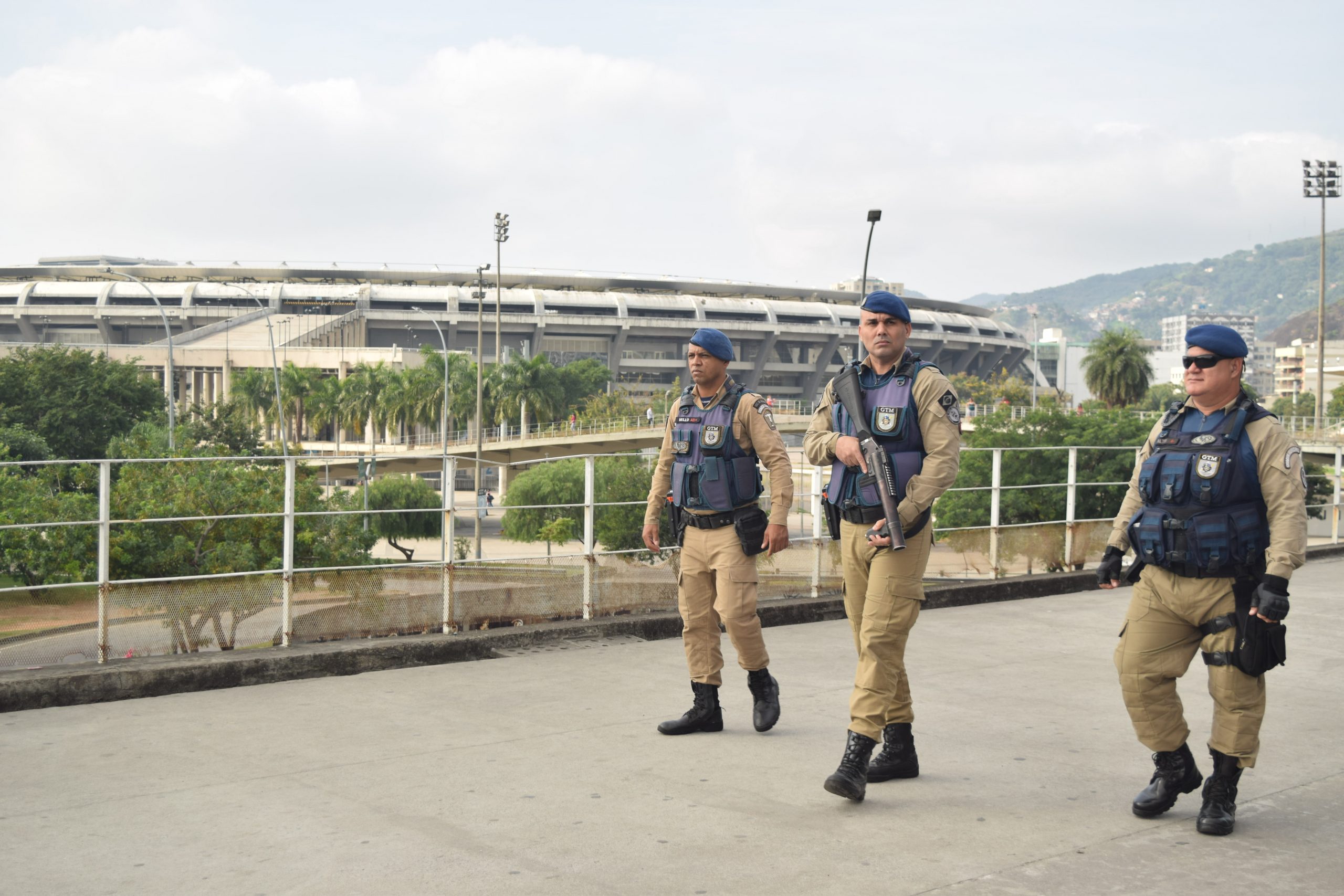 Seop e Guarda Municipal atuam com 410 agentes em apoio ao jogo do Fluminense no Maracanã - Prefeitura da Cidade do Rio de Janeiro