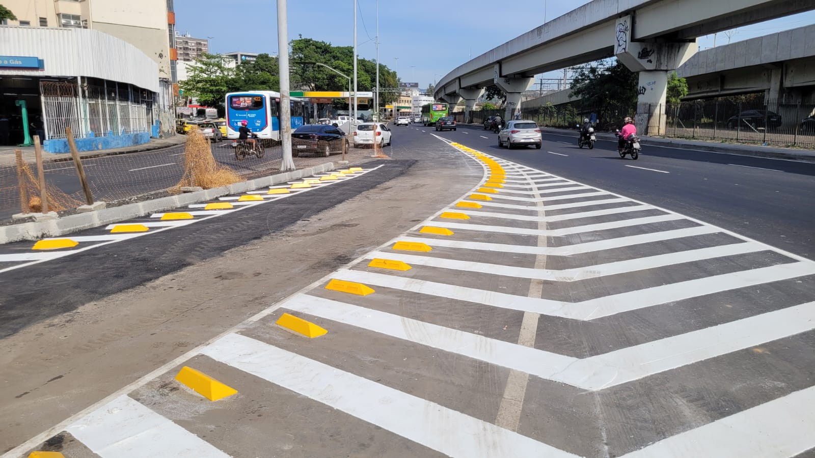 Agulha na Praça da Bandeira é reaberta ao trânsito após passar por ajuste - Prefeitura da Cidade do Rio de Janeiro