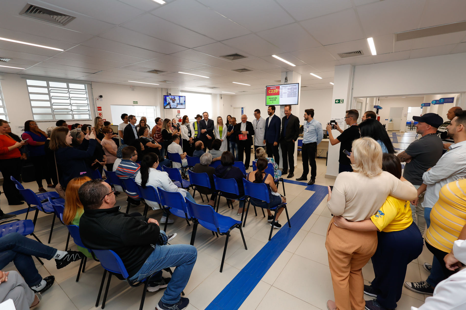 Clínica da Família Hortolândia recebe visita do Bispo Emérito de Jundiaí