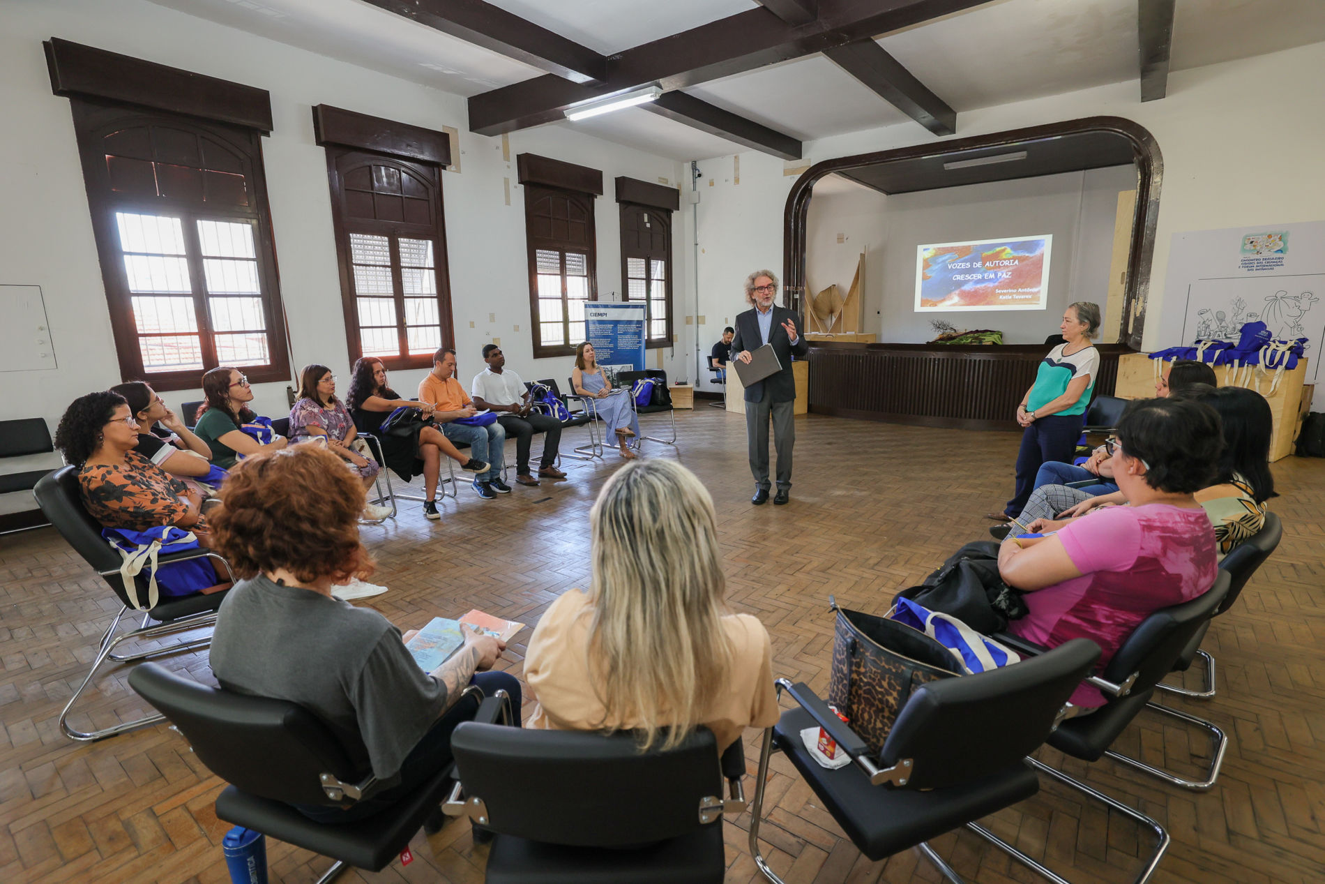 Educação inicia novo projeto com educadores para enfrentamento à violência