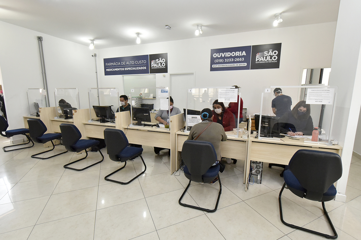 Farmácia de Alto Custo: declaração para retirada de medicamentos está disponível para impressão