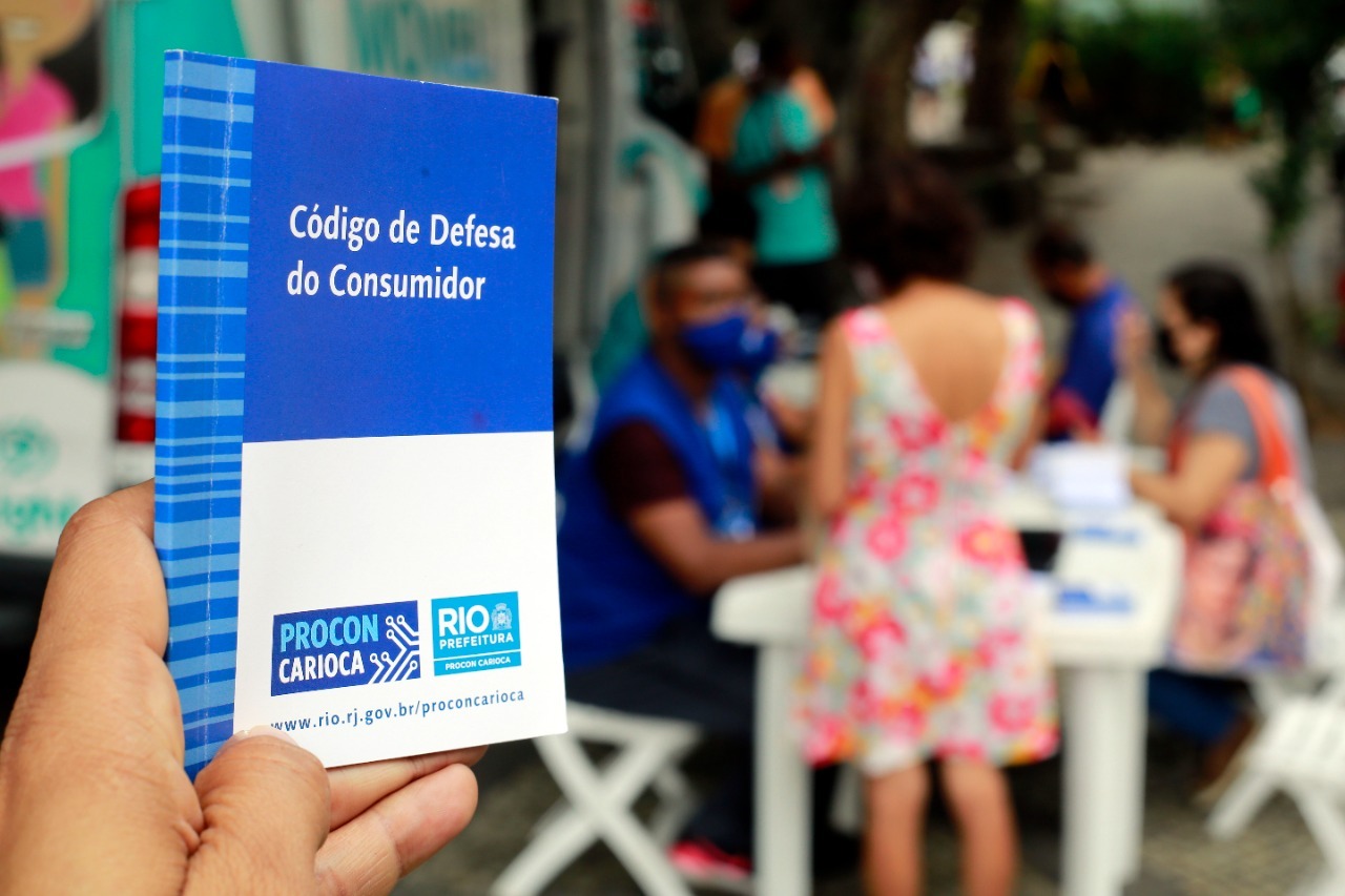 Procon Carioca comemora 33 anos do Código de Defesa do Consumidor com semana de atendimento em Madureira - Prefeitura da Cidade do Rio de Janeiro