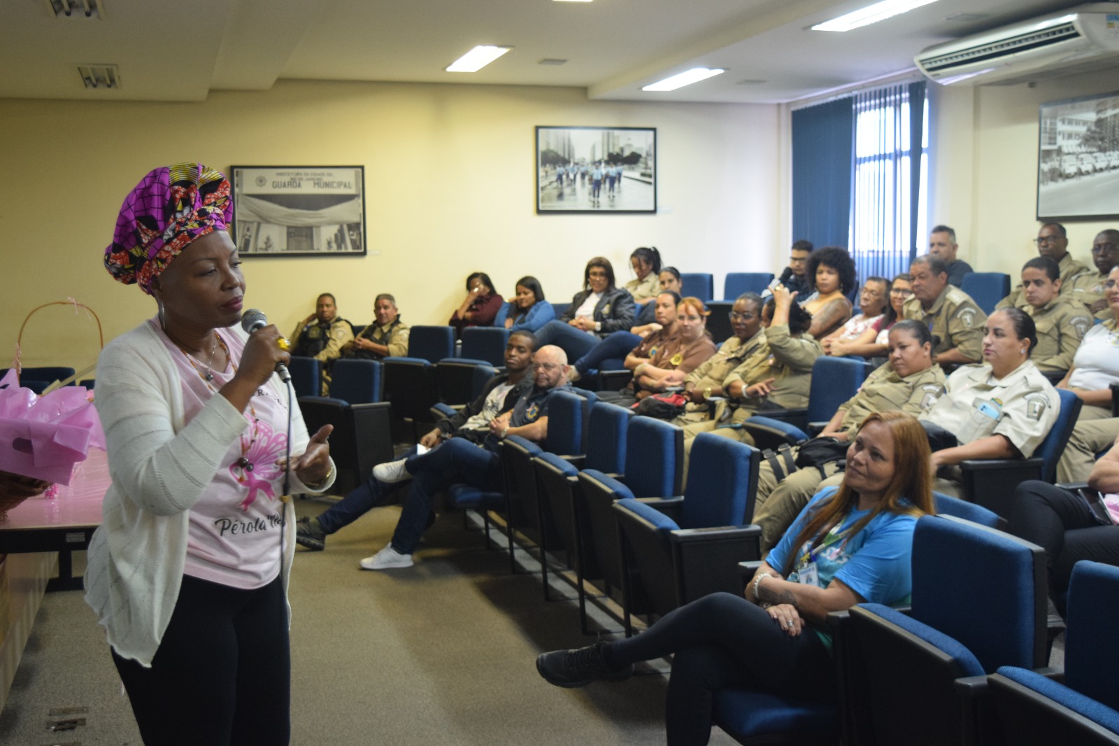 Outubro Rosa: Guarda Municipal promove evento de conscientização sobre câncer de mama - Prefeitura da Cidade do Rio de Janeiro